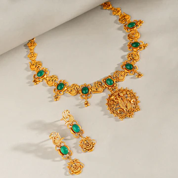 Link chain necklace